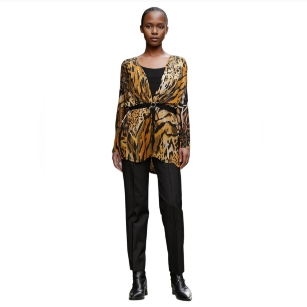 Animal Print Blouse Metallic Rhinestone Accent - Picture 11 of 12